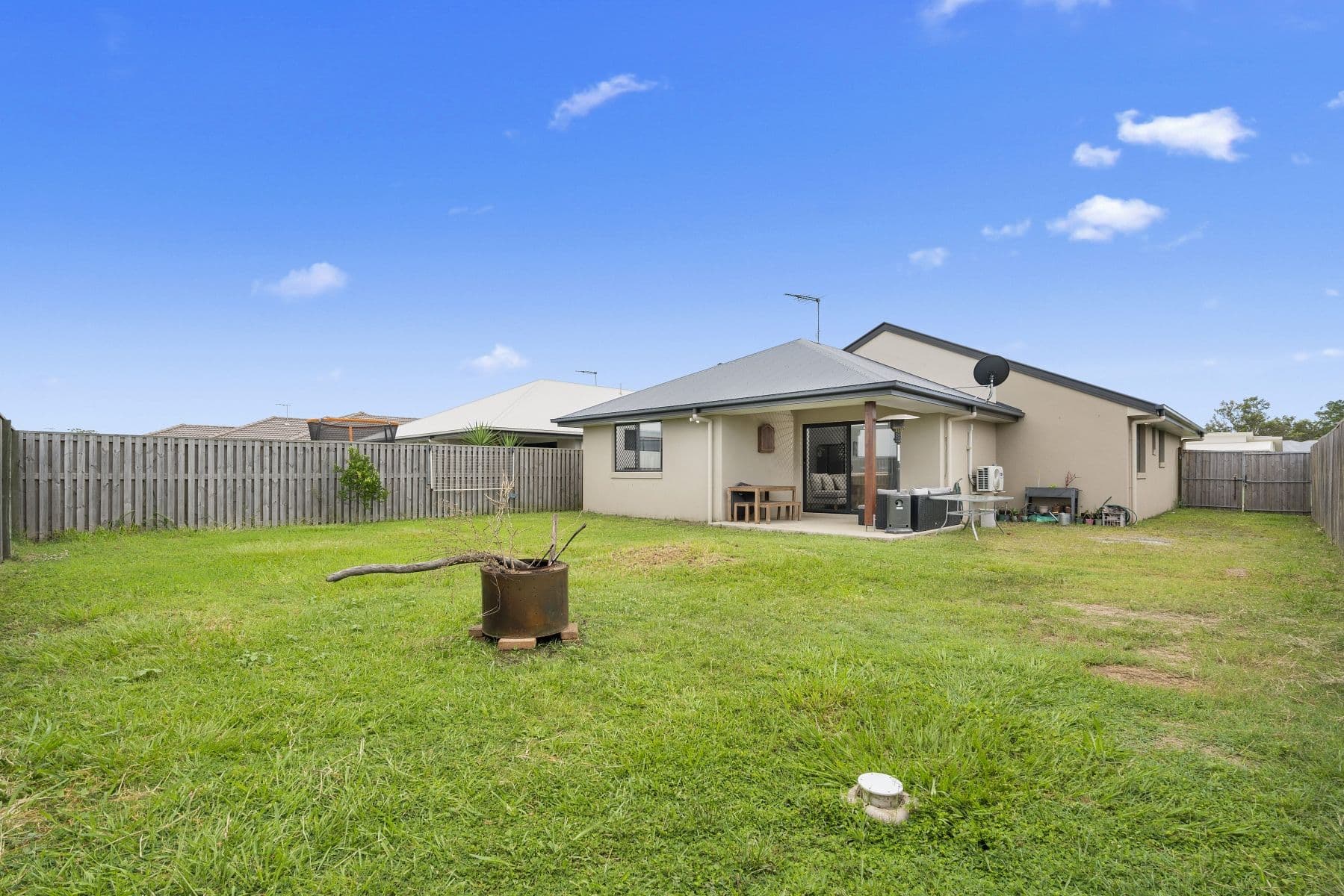 8 Mendrina Close, Caboolture QLD 4510, Caboolture - Thumbnail 4