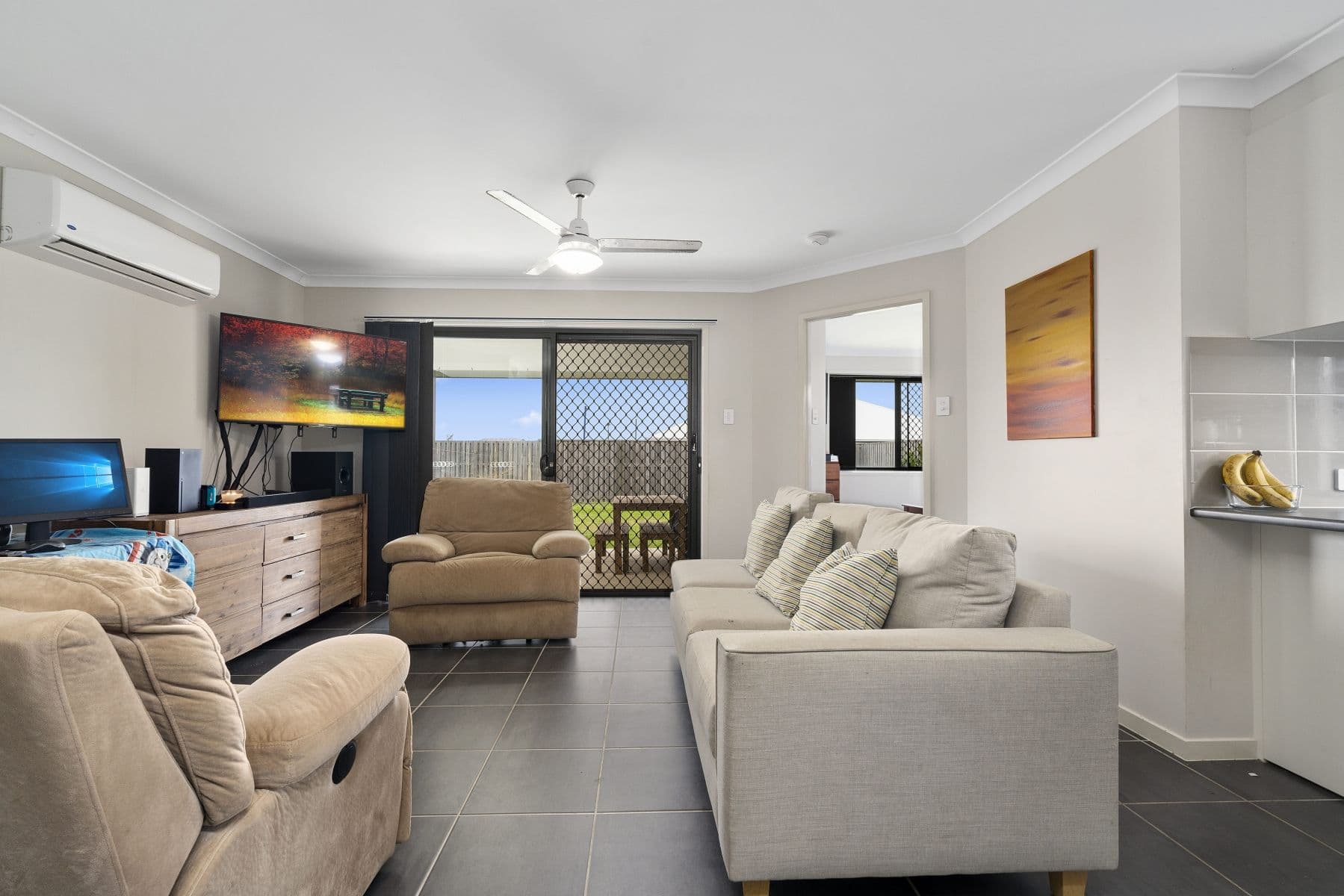 8 Mendrina Close, Caboolture QLD 4510, Caboolture - Thumbnail 6