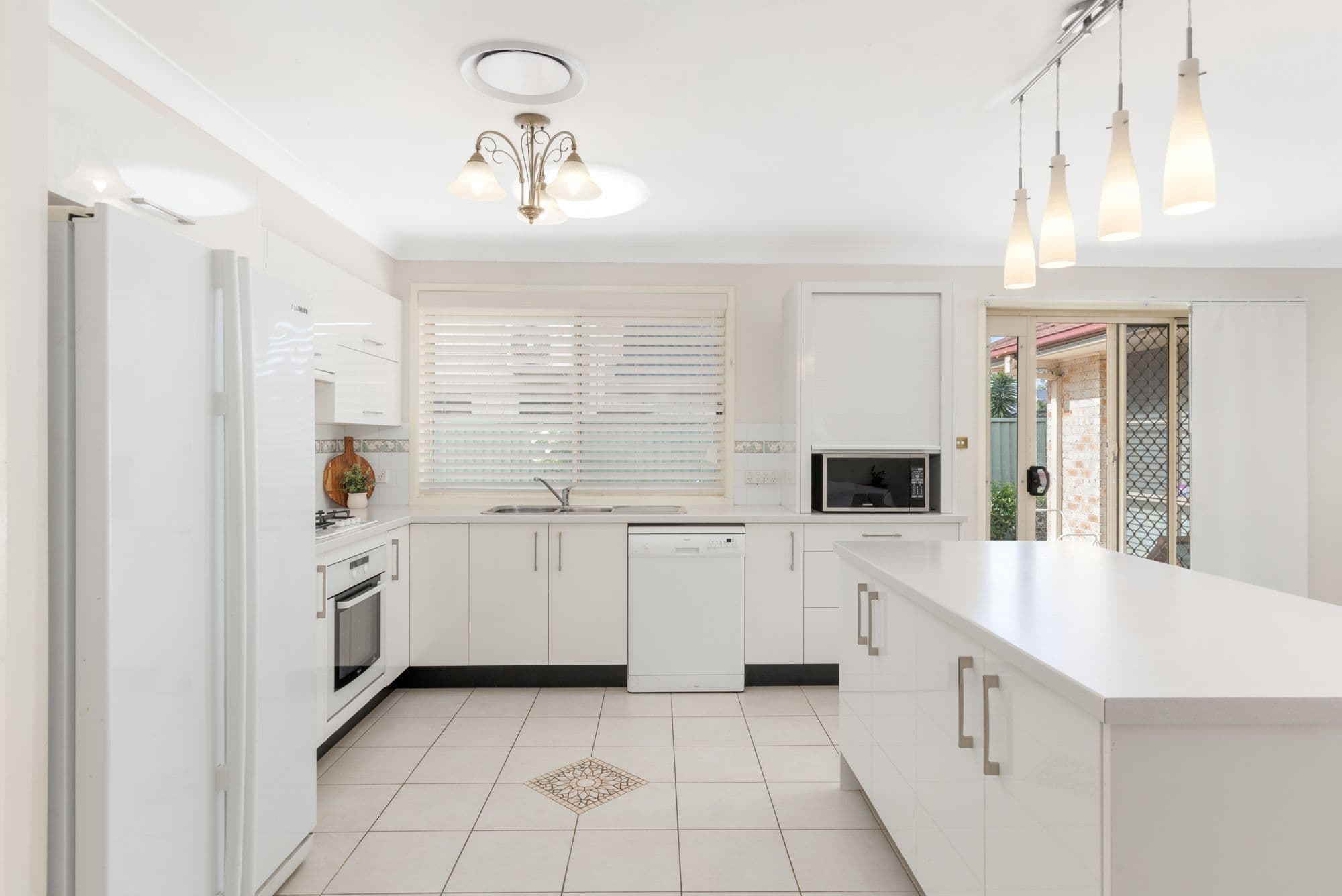 21 Laguna Drive, Glenmore Park NSW 2745, Glenmore Park - Thumbnail 2
