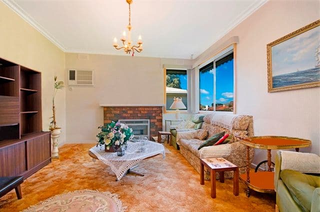 16 Langibanool Avenue, HAMLYN HEIGHTS VIC 3215, Hamlyn Heights - Thumbnail 3