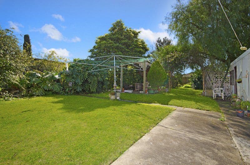 16 Langibanool Avenue, HAMLYN HEIGHTS VIC 3215, Hamlyn Heights - Thumbnail 6