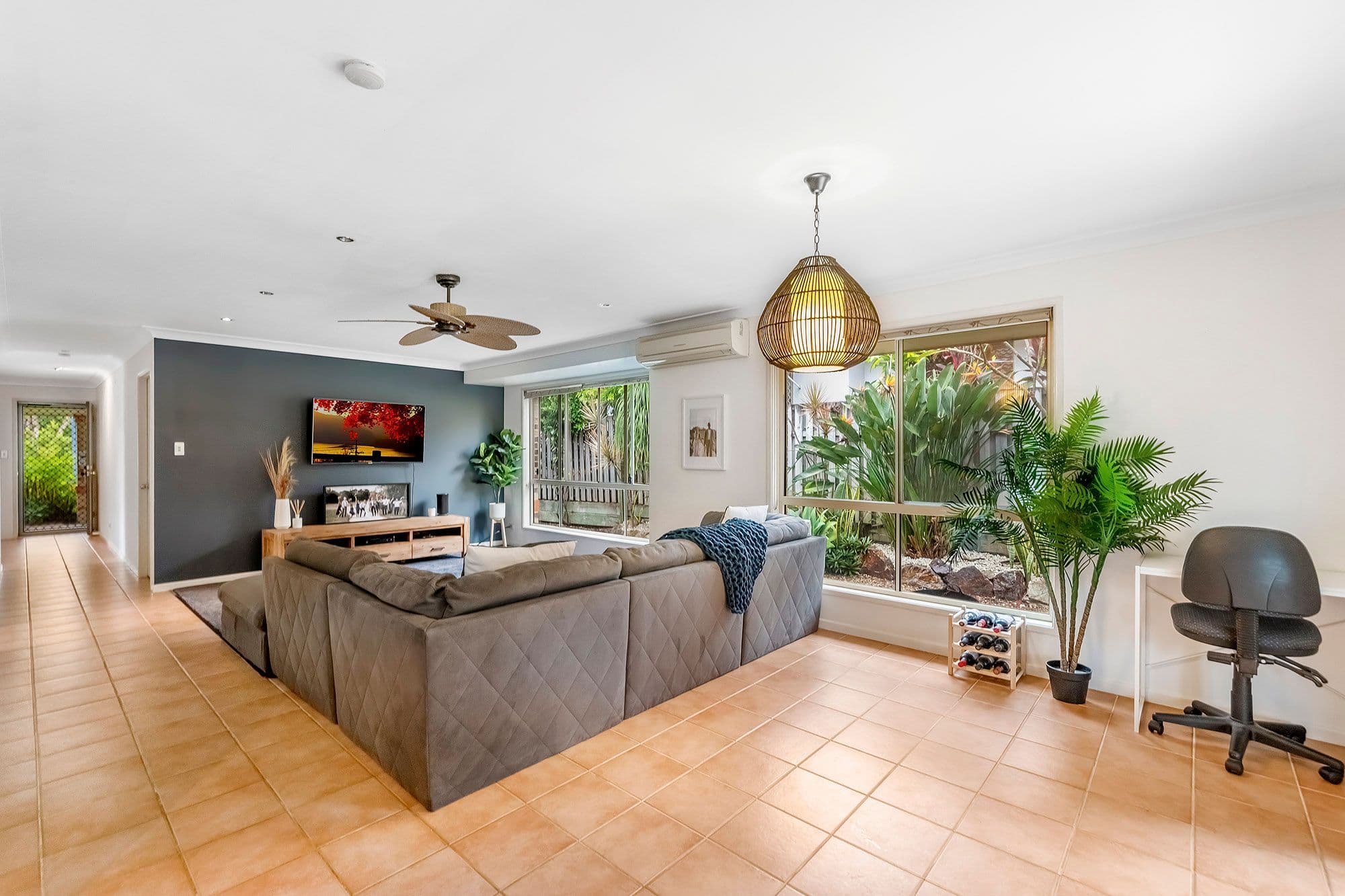 5 Breeana Court, Mudgeeraba QLD 4213, Mudgeeraba - Thumbnail 2