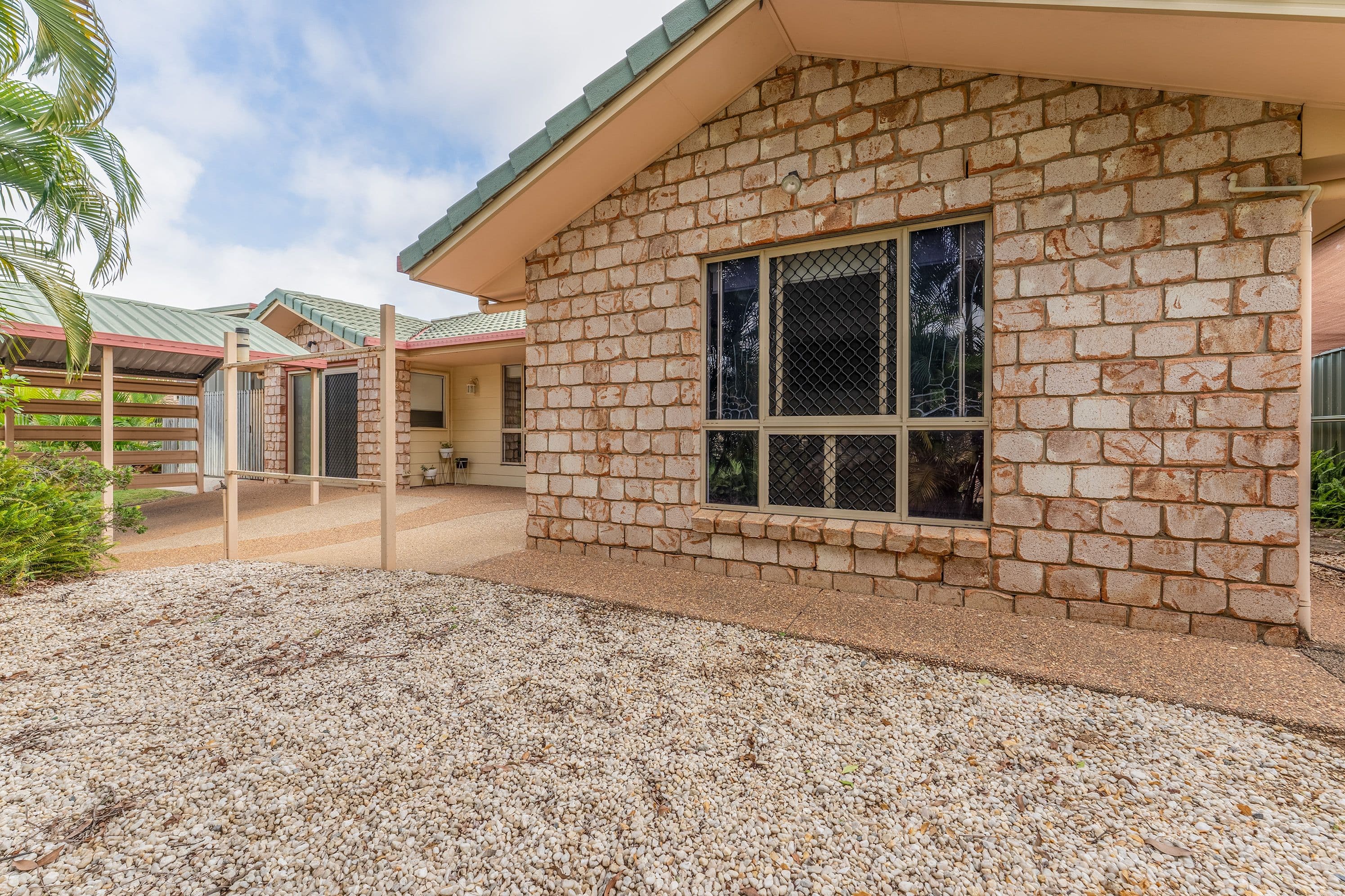 80 Crinum Crescent, Emerald QLD 4720, Emerald - Thumbnail 3