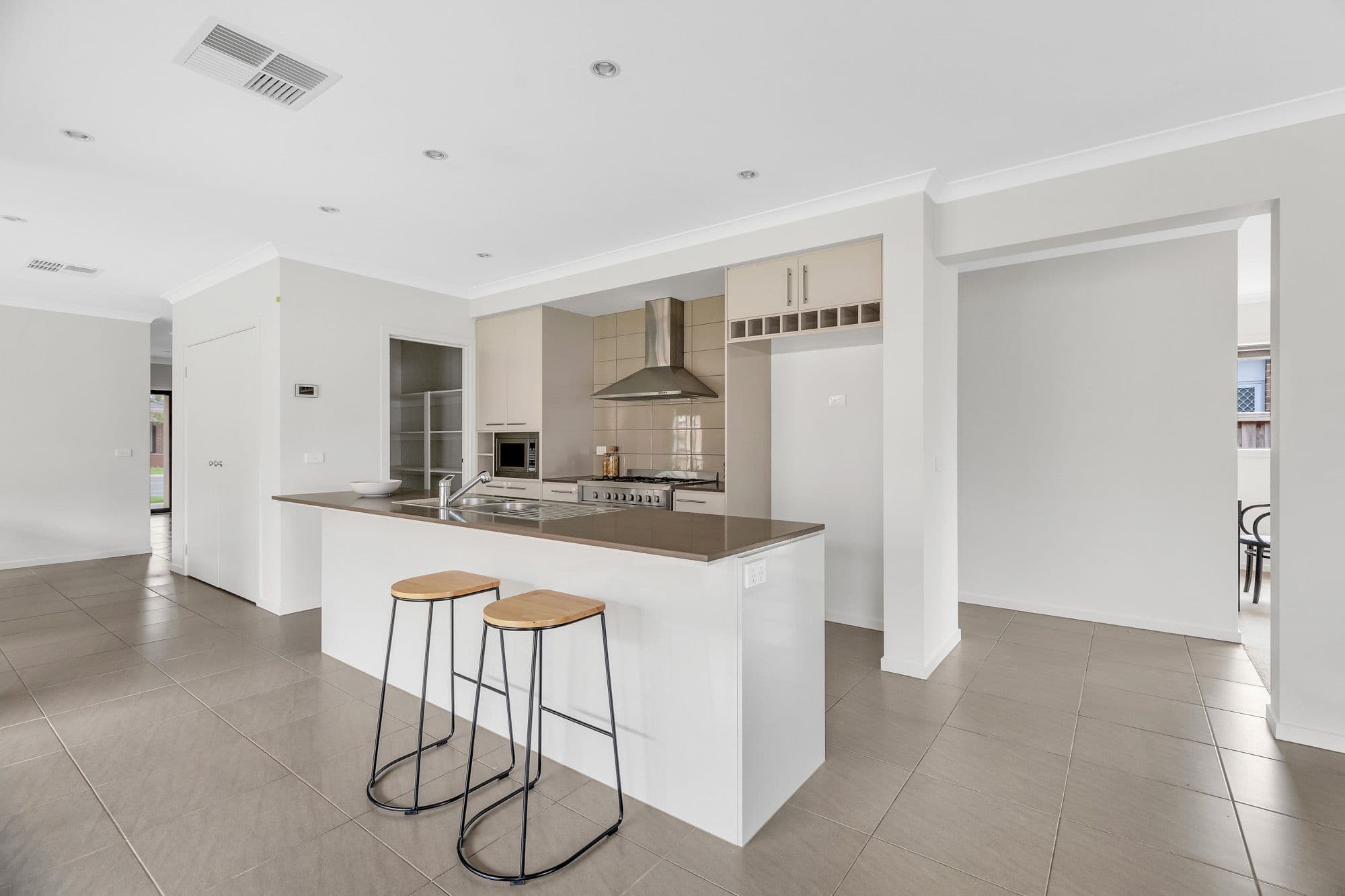 197 Manor Lakes Boulevard, MANOR LAKES VIC 3024, Manor Lakes - Thumbnail 3