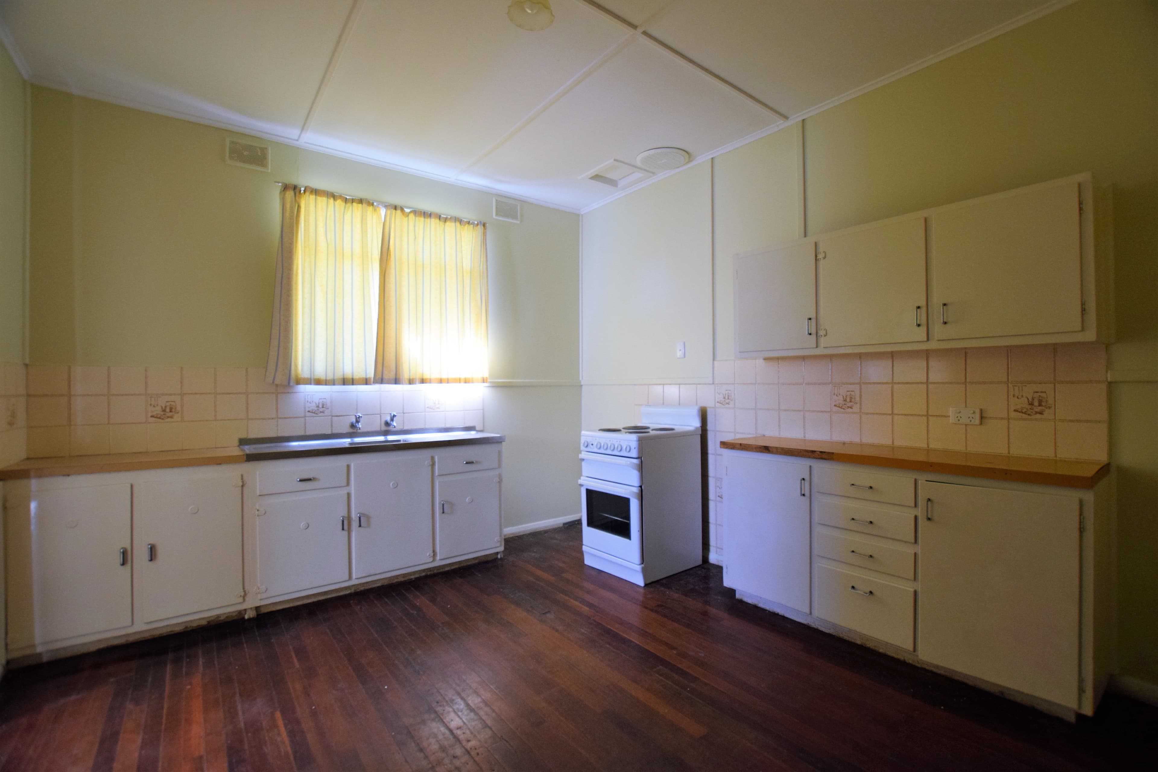 37 Fullerton Crescent, Port Augusta SA 5700, Port Augusta - Thumbnail 3