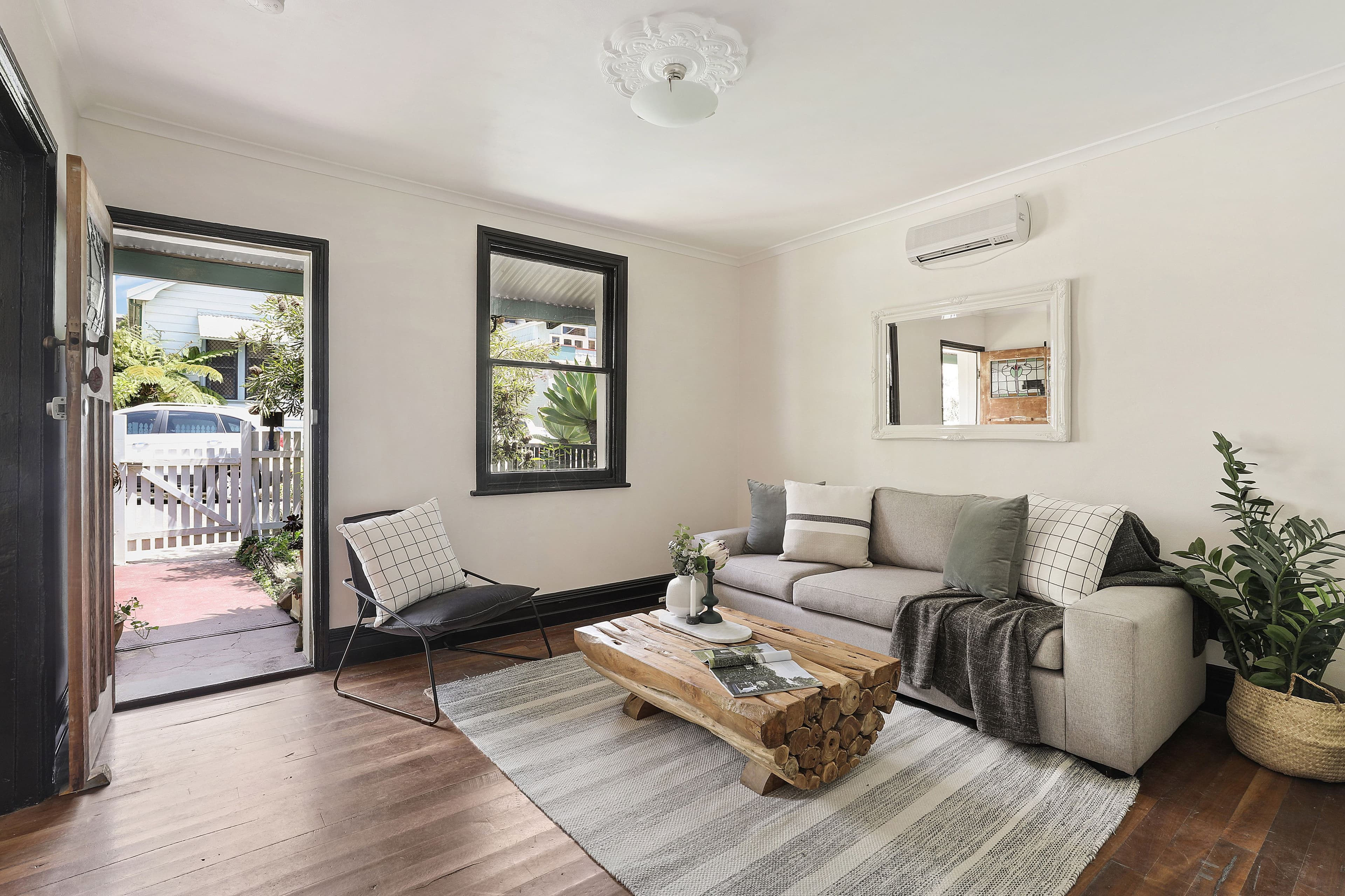 32 Crown Street, St Peters - Thumbnail 3