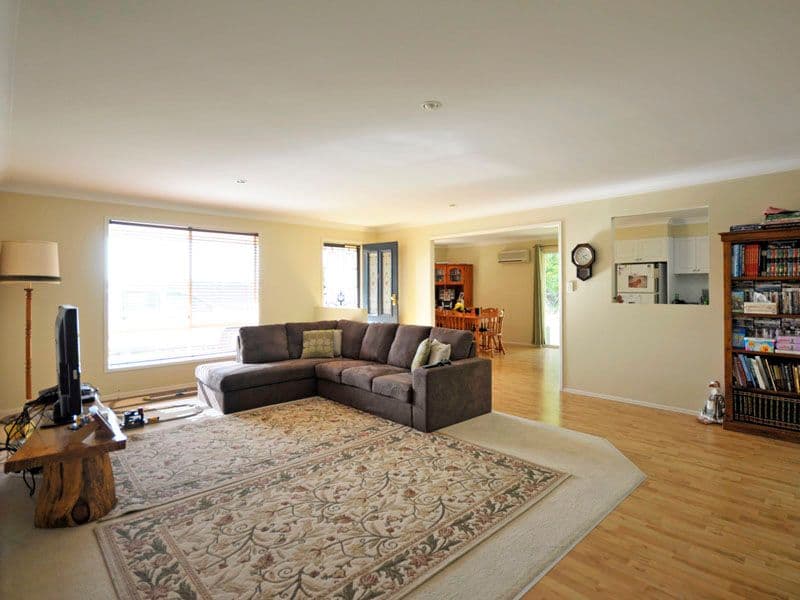 18 Bidwill Court, ELANORA QLD 4221, Elanora - Image 1