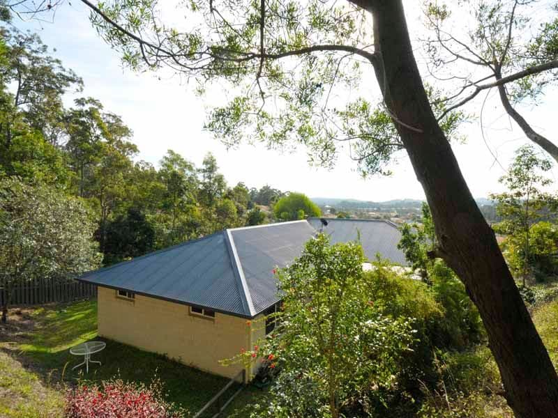 18 Bidwill Court, ELANORA QLD 4221, Elanora - Thumbnail 2