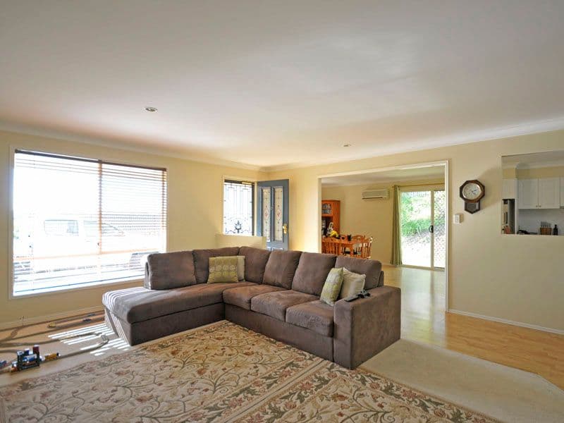 18 Bidwill Court, ELANORA QLD 4221, Elanora - Thumbnail 3