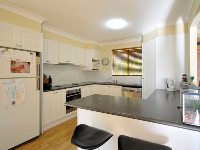 18 Bidwill Court, ELANORA QLD 4221, Elanora - Thumbnail 6