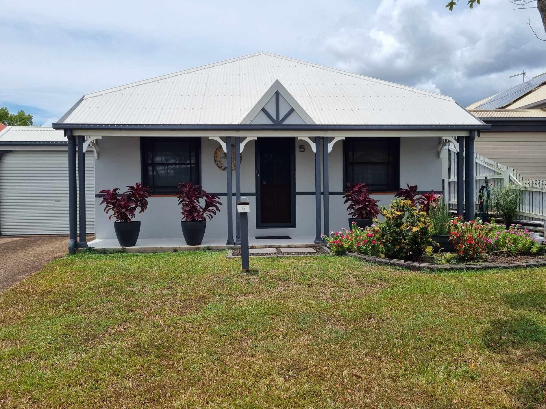 5 Bromley Close, Mount Sheridan QLD 4868, Mount Sheridan - Image 1