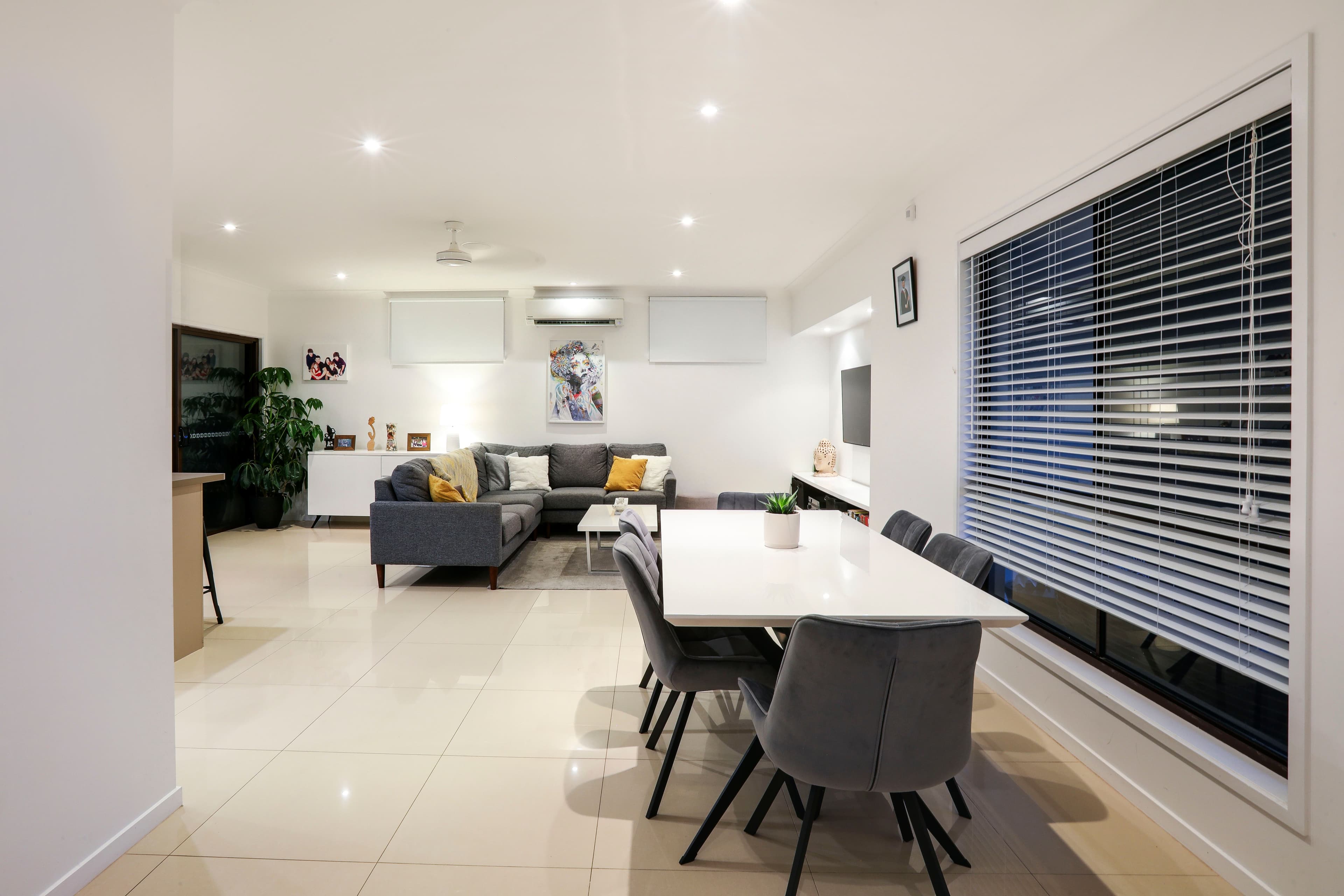 9 Wayfarer Avenue, Mermaid Waters QLD 4218, Mermaid Waters - Thumbnail 4