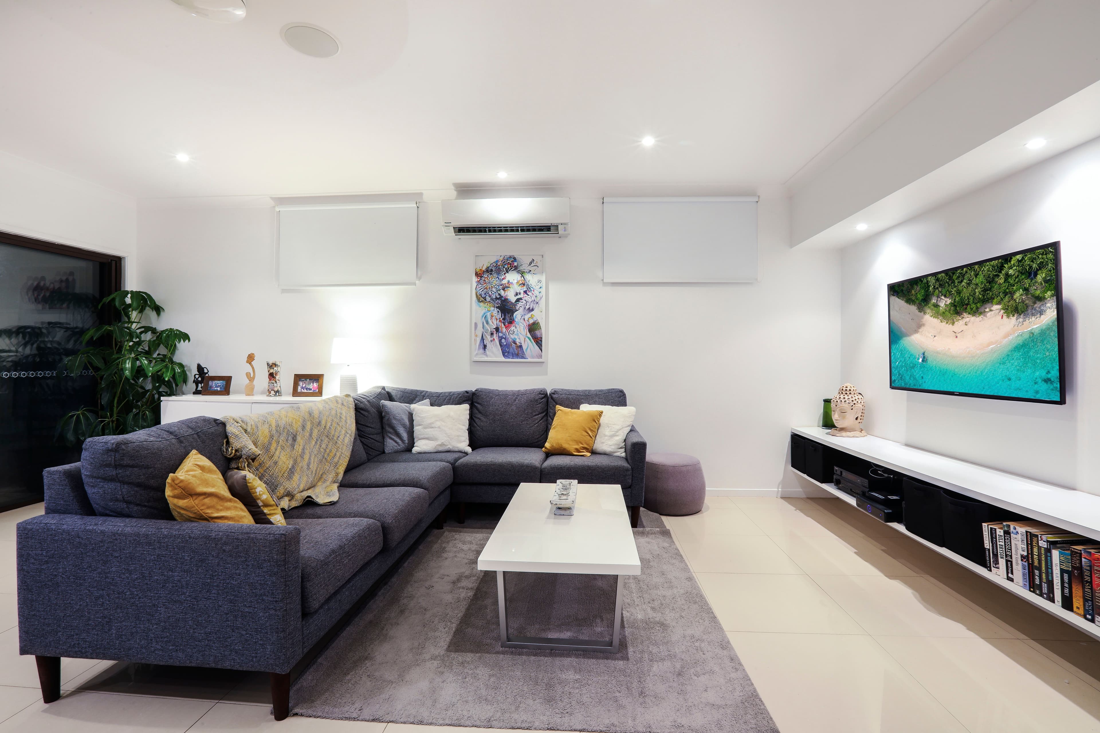 9 Wayfarer Avenue, Mermaid Waters QLD 4218, Mermaid Waters - Thumbnail 5