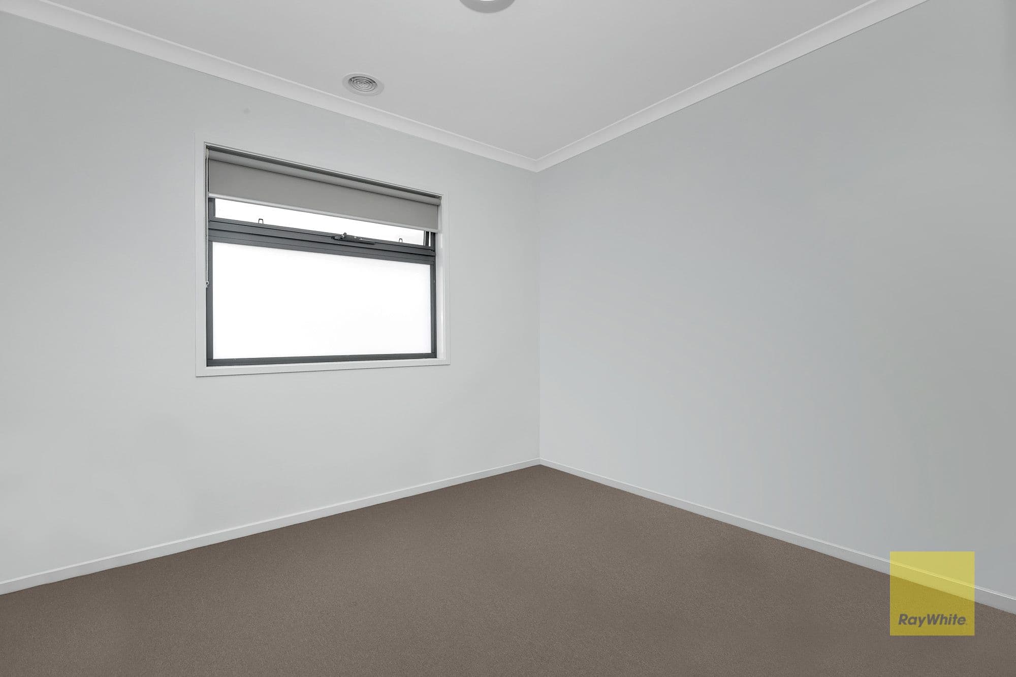 21 Charlwood Promenade, Werribee VIC 3030, Werribee - Thumbnail 8