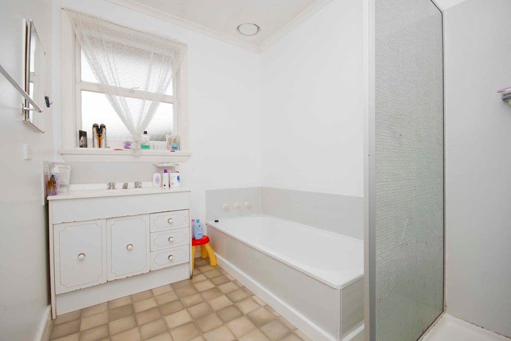 12 Chestnut Road, Youngtown TAS 7249, Youngtown - Thumbnail 4