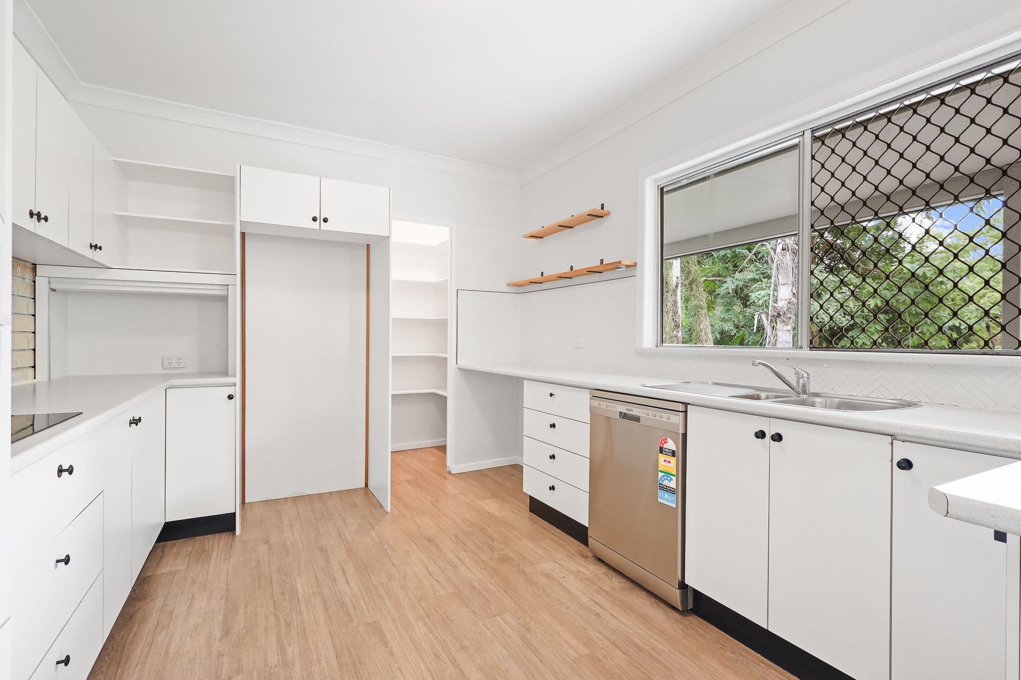 36 View Crescent, Arana Hills QLD 4054, Arana Hills - Thumbnail 4