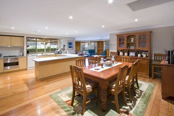 26 Brampton Drive, BEAUMONT HILLS NSW 2155, Beaumont Hills - Thumbnail 2