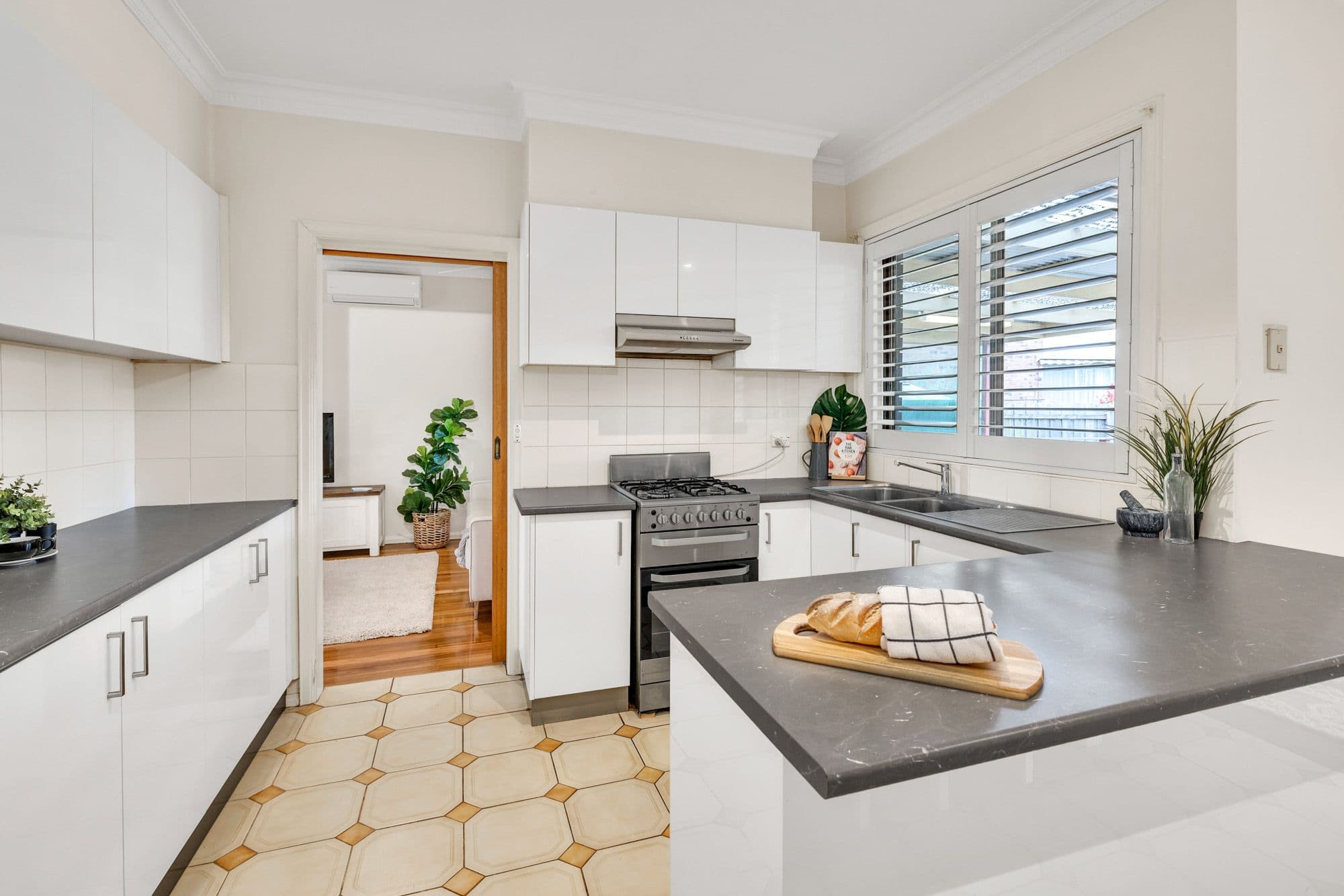 1 Melita Avenue, Werribee VIC 3030, Werribee - Thumbnail 2