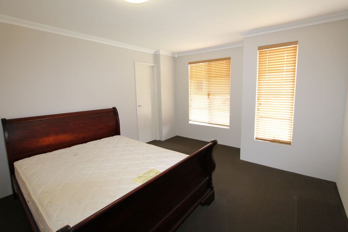 63 Edgecombe Pass, Aveley WA 6069, Aveley - Thumbnail 3
