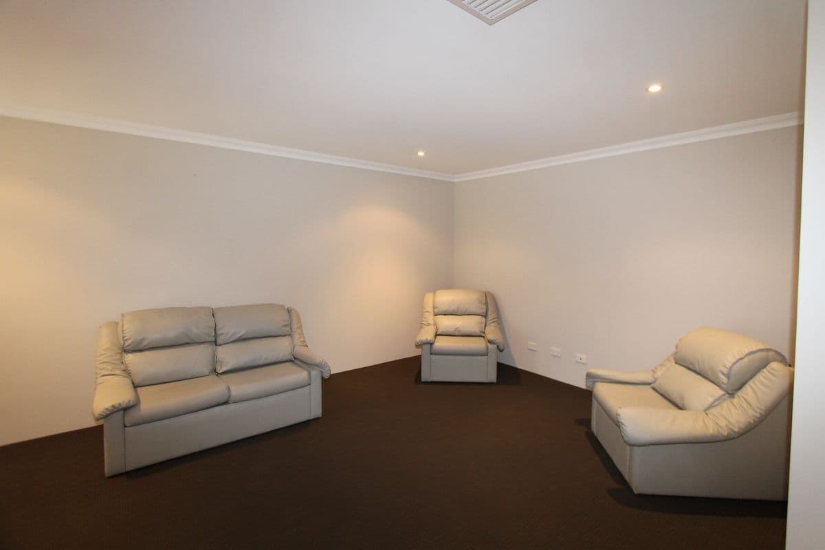 63 Edgecombe Pass, Aveley WA 6069, Aveley - Thumbnail 6