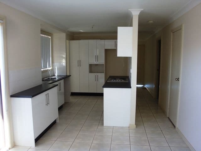 39 Dransfield Road, EDENSOR PARK NSW 2176, Edensor Park - Thumbnail 3