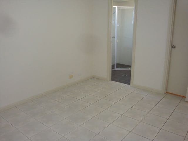 39 Dransfield Road, EDENSOR PARK NSW 2176, Edensor Park - Thumbnail 5