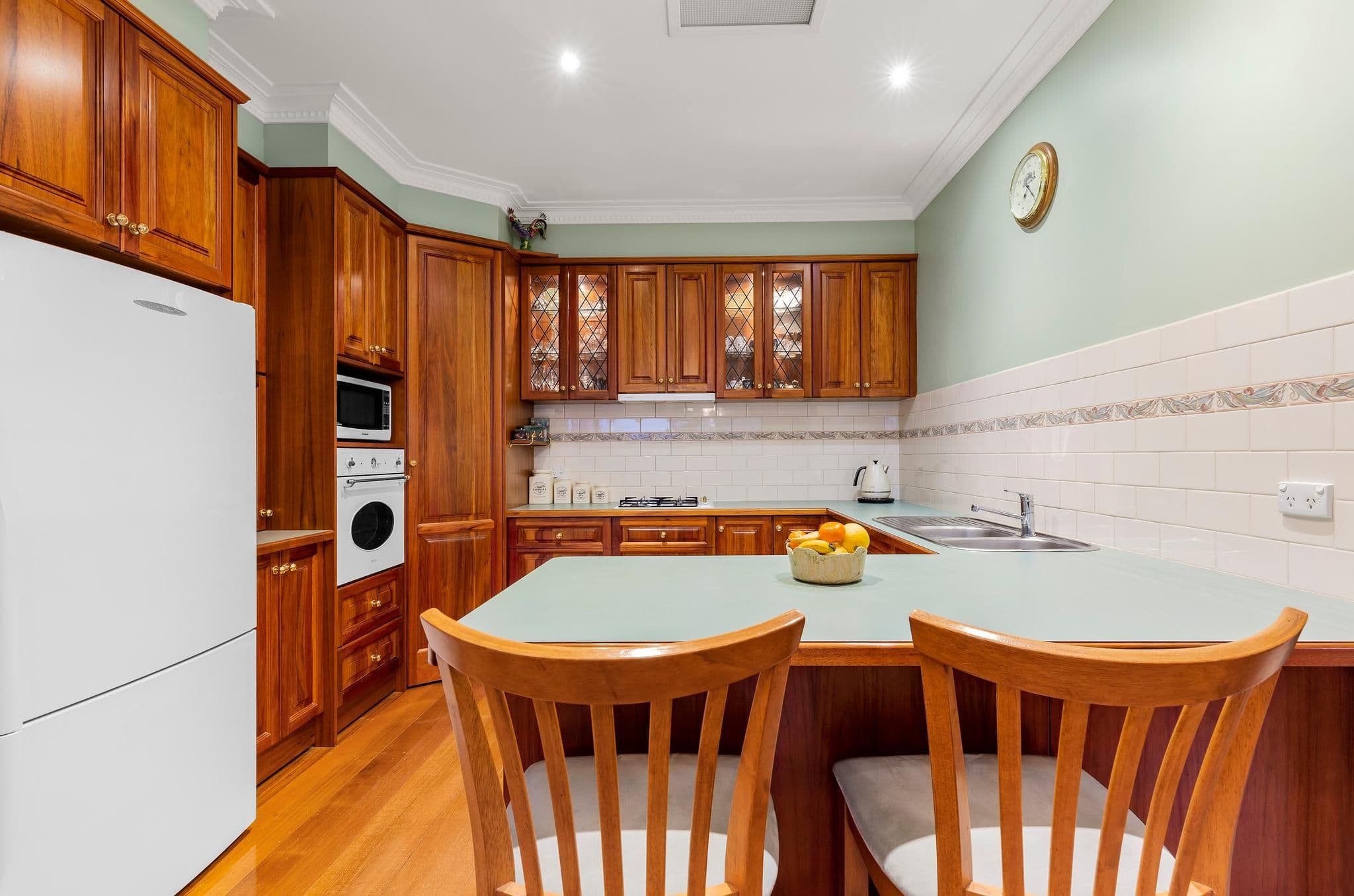 10 Joyhill Avenue, Box Hill South VIC 3128, Box Hill South - Thumbnail 6