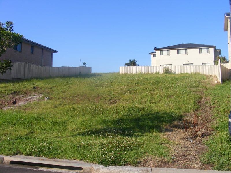 17 Larkin Crescent, FLINDERS NSW 2529, Flinders - Thumbnail 3