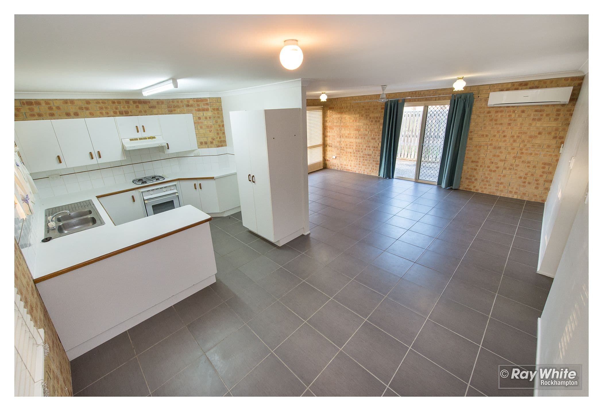 17 Stenlake Avenue, Kawana QLD 4701, Kawana - Thumbnail 3