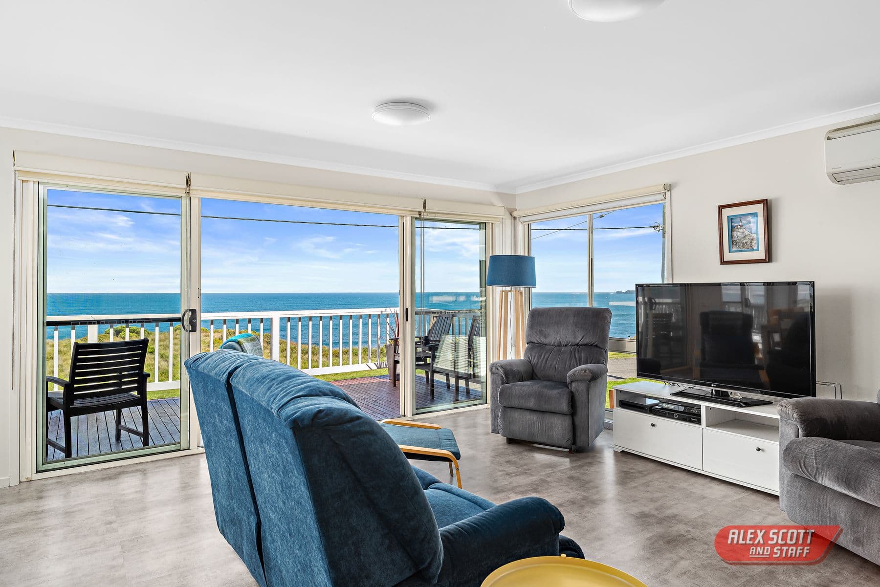 62 The Esplanade, Sunderland Bay, Sunderland Bay - Thumbnail 8