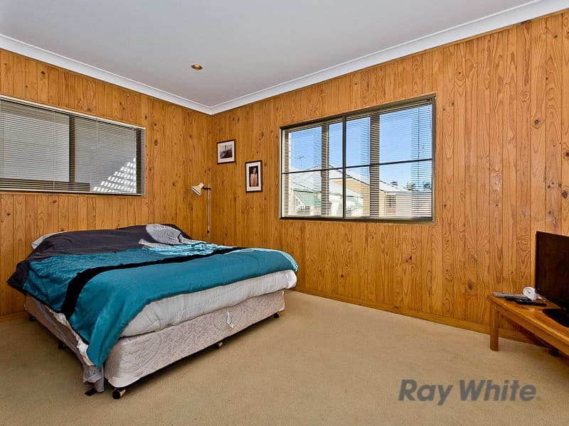 27 Kate Street, SHORNCLIFFE QLD 4017, Shorncliffe - Thumbnail 4