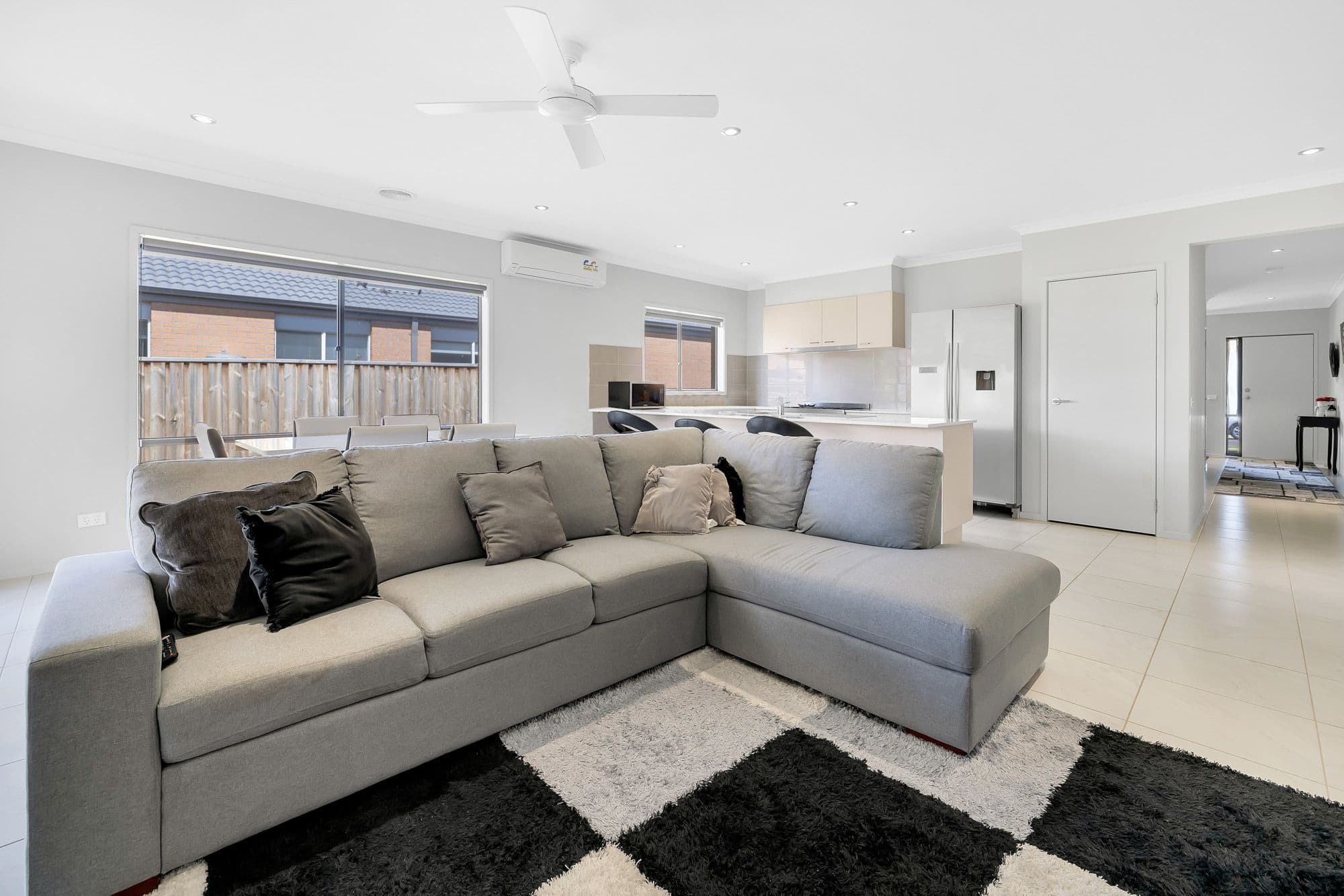 6 Kittiwake Terrace, Werribee VIC 3030, Werribee - Thumbnail 4