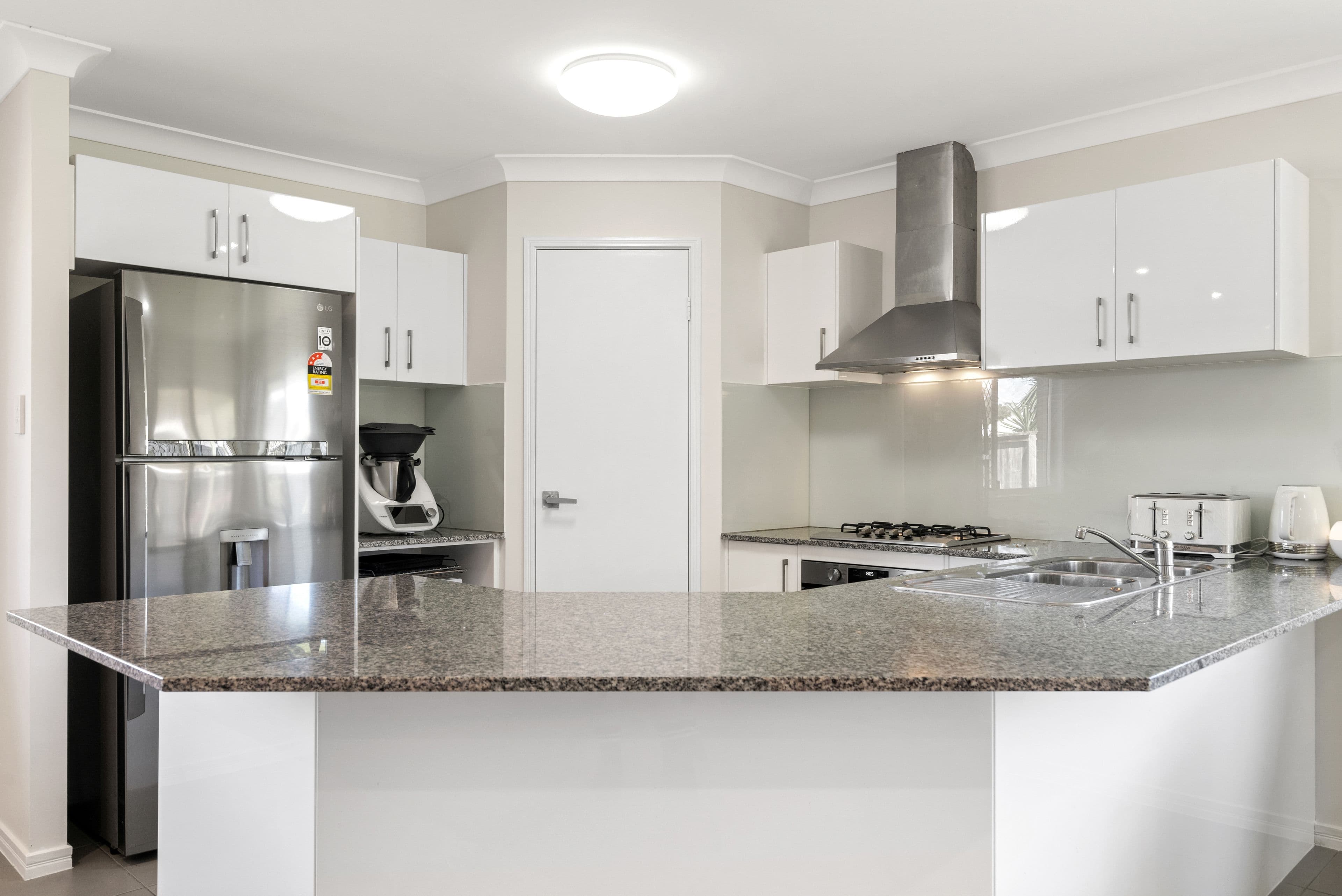 11 Cycad Drive, Upper Caboolture QLD 4510, Upper Caboolture - Thumbnail 7