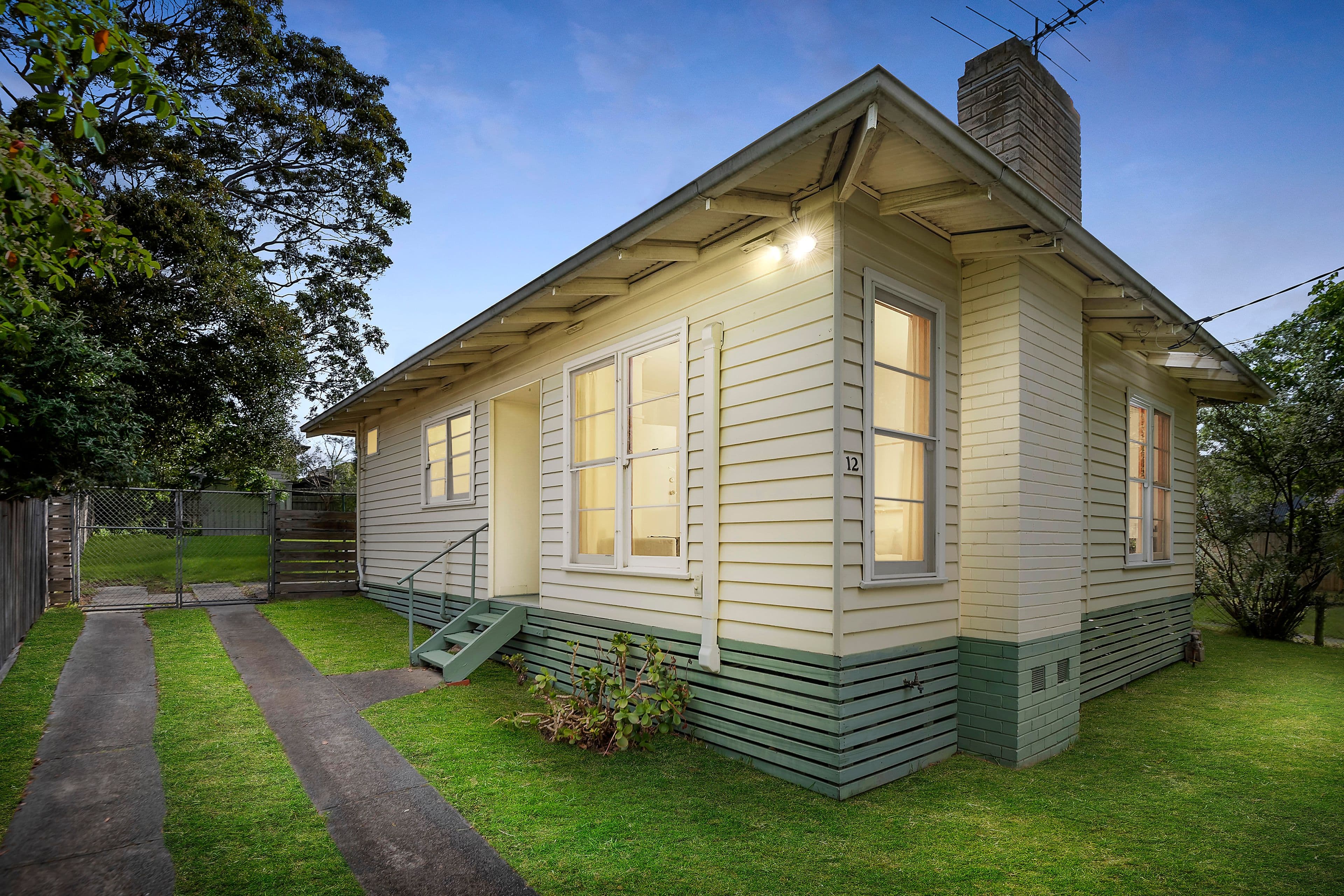 12 Oxford Street, Frankston VIC 3199, Frankston - Image 1