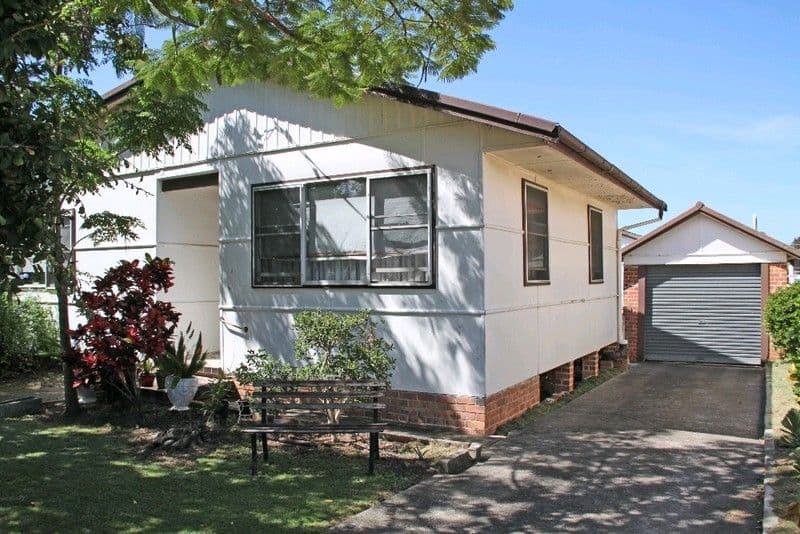 27 Lake Street, LAURIETON NSW 2443, Laurieton - Image 1