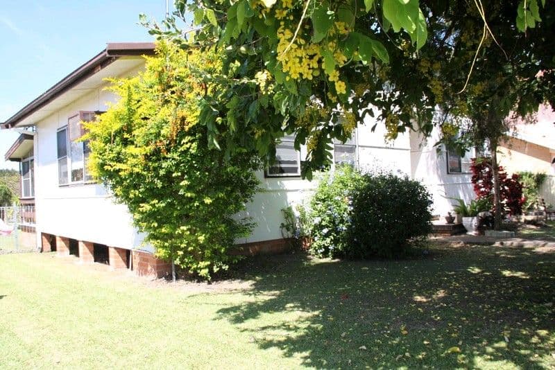 27 Lake Street, LAURIETON NSW 2443, Laurieton - Thumbnail 2