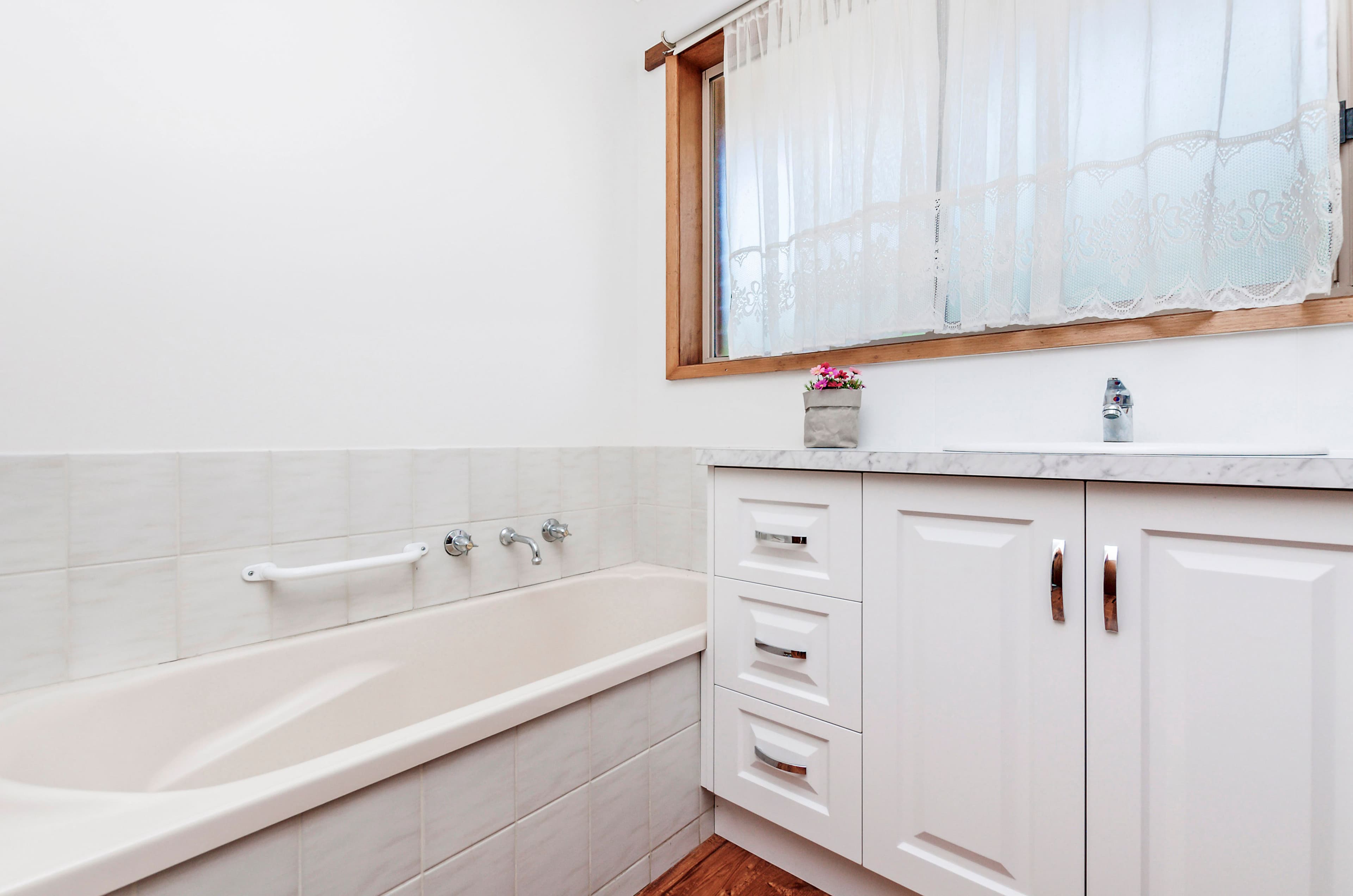 121 Woodend Road, Warrnambool VIC 3280, Warrnambool - Thumbnail 6