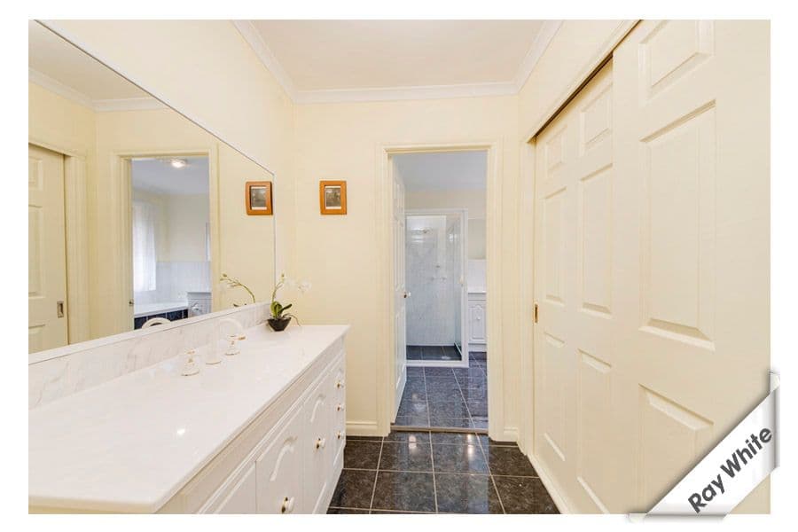 13 Renwick Street, CHIFLEY ACT 2606, Chifley - Thumbnail 4