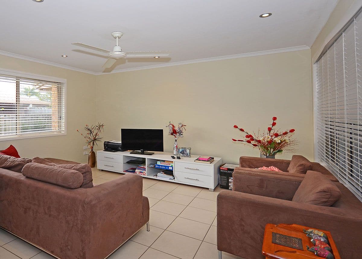 28 Wonga Street, SCARNESS QLD 4655, Scarness - Thumbnail 4