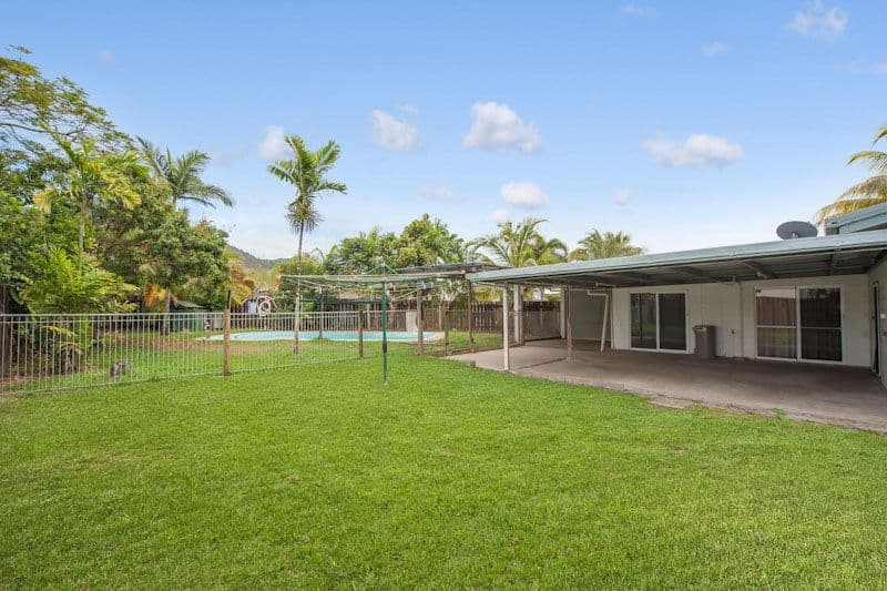 9 Paradise Close, WHITE ROCK QLD 4868, White Rock - Thumbnail 5