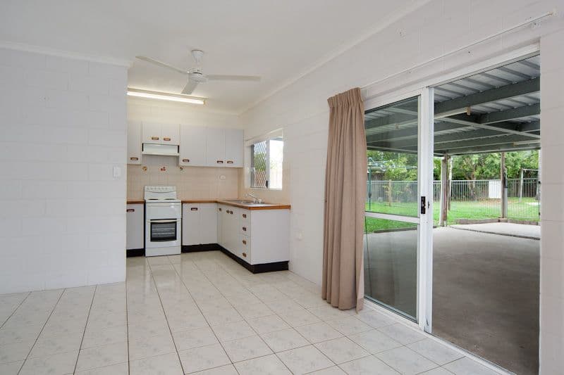 9 Paradise Close, WHITE ROCK QLD 4868, White Rock - Thumbnail 8
