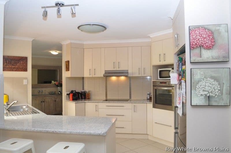 65 Federation Drive, HILLCREST QLD 4118, Hillcrest - Thumbnail 2