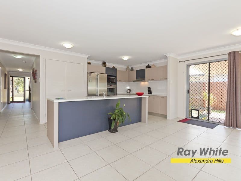 50 Ebony Crescent, REDLAND BAY QLD 4165, Redland Bay - Thumbnail 4