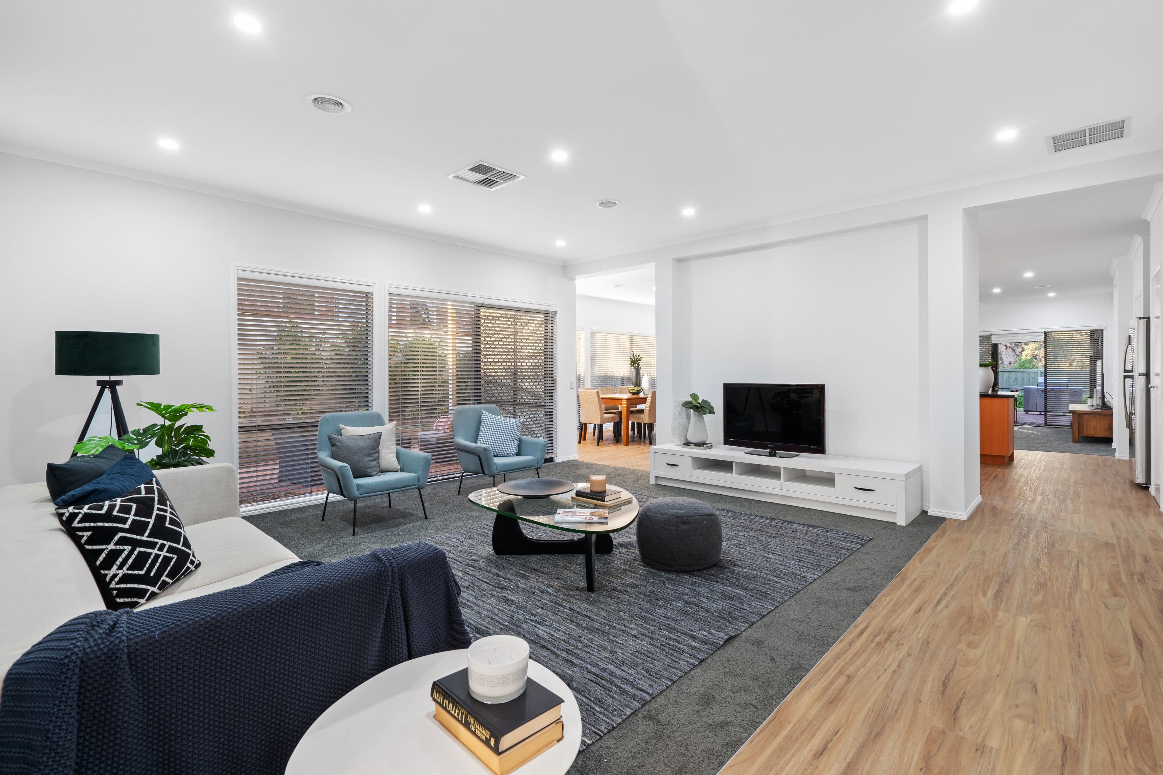 20 Cheviot Drive, Mill Park VIC 3082, Mill Park - Thumbnail 3