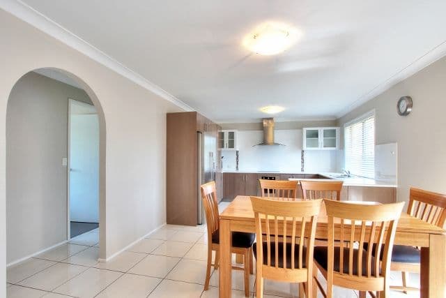29 Jilbard Drive, SPRINGWOOD QLD 4127, Springwood - Thumbnail 4
