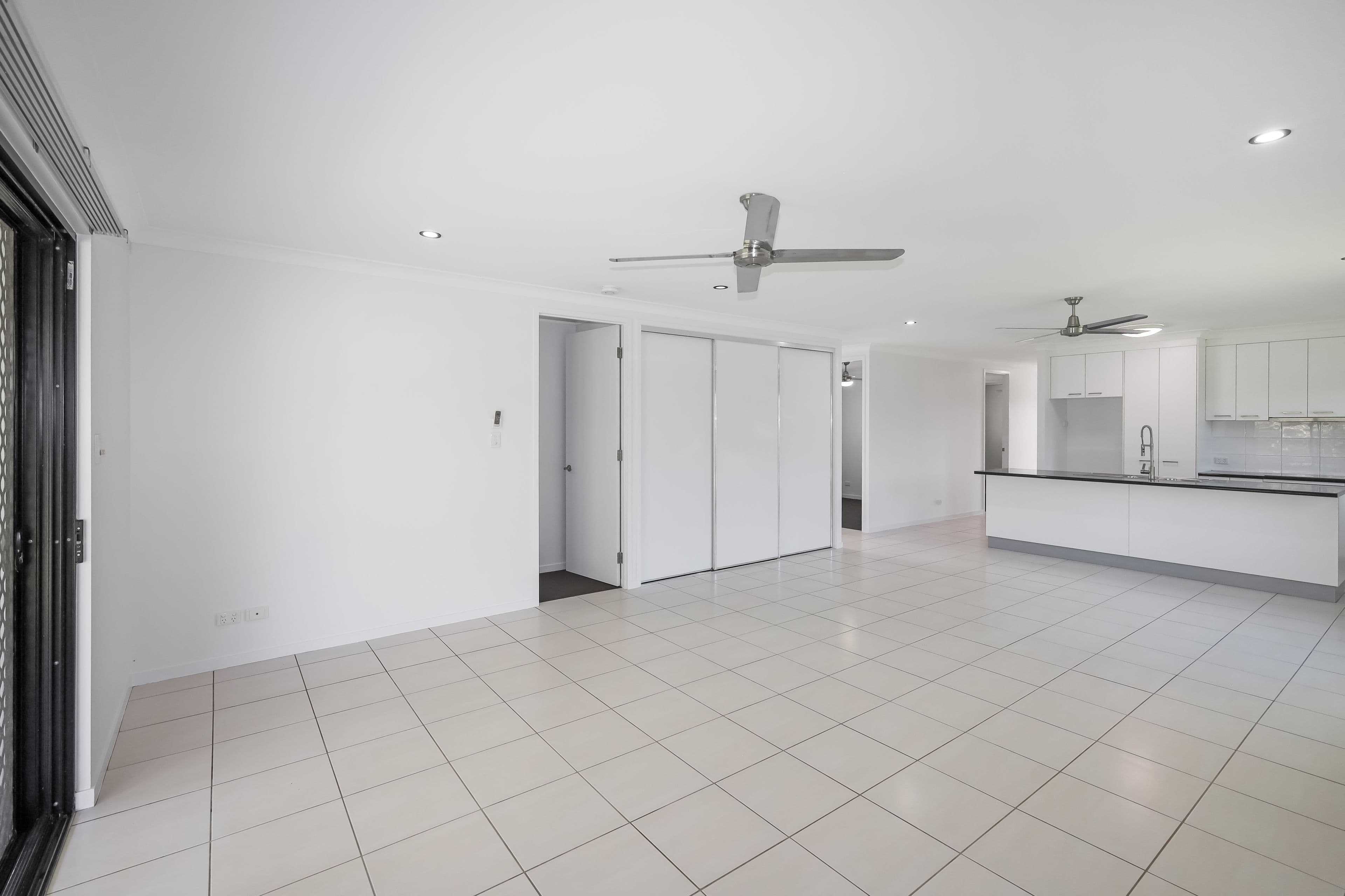 32 Pacific Avenue, Sarina QLD 4737, Sarina - Thumbnail 5