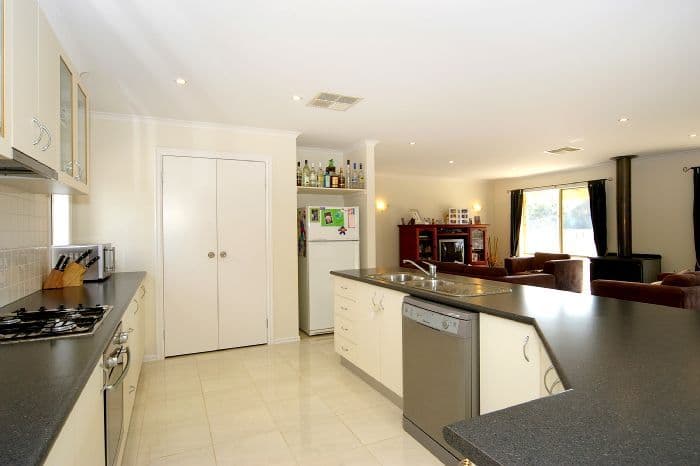 65 Ackland Road, LETHBRIDGE VIC 3332, Lethbridge - Thumbnail 5