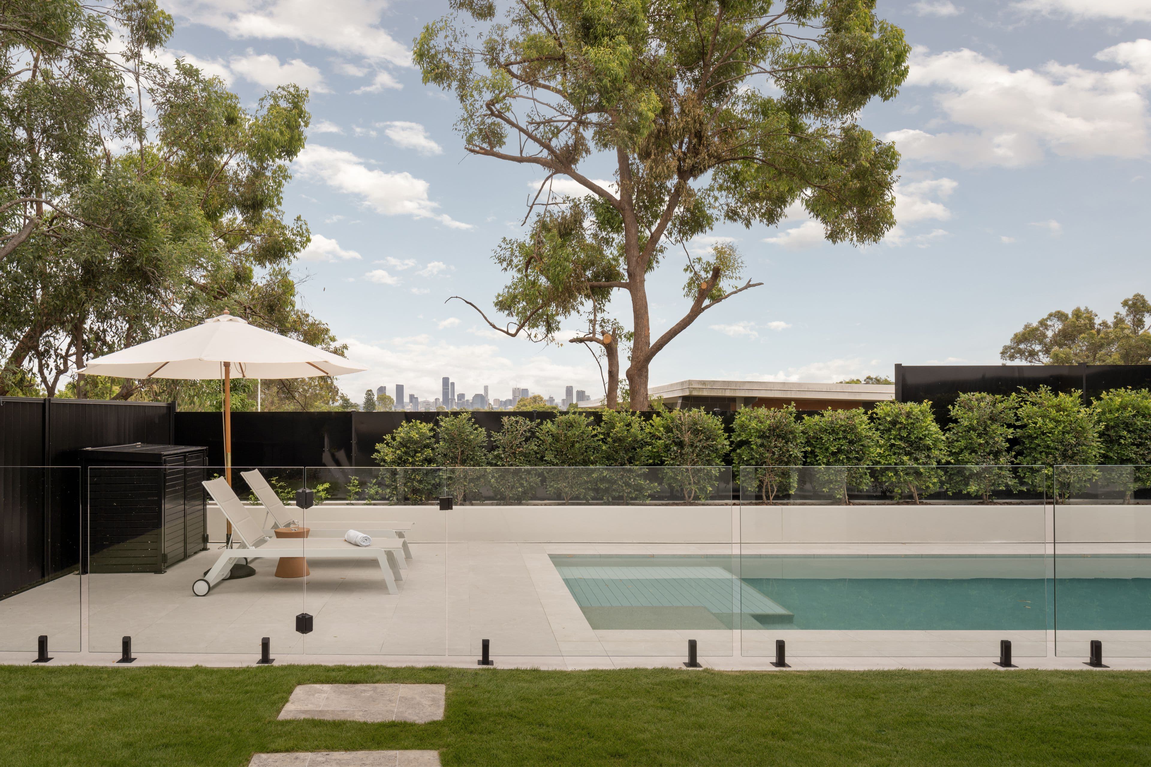 16 Miawela Street, Seven Hills QLD 4170, Seven Hills - Thumbnail 2