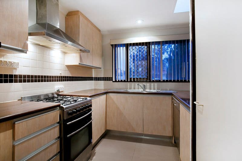 17 Sharon Avenue, PARAFIELD GARDENS SA 5107, Parafield Gardens - Thumbnail 2