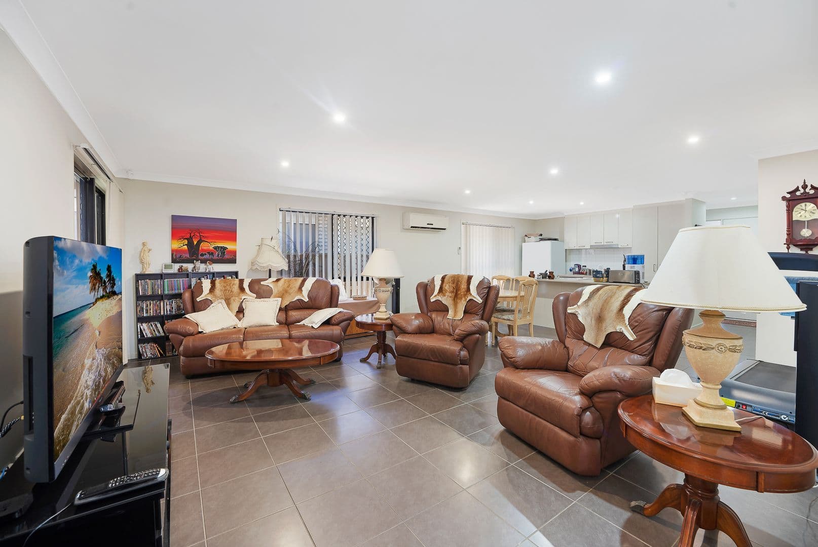 6 Bowerbird Crescent, Dakabin QLD 4503, Dakabin - Thumbnail 5